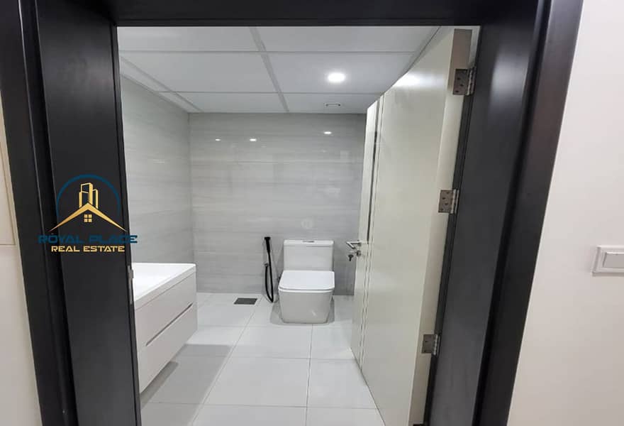 1BHK convertible to 2BHK | Furnished | Pool View - Image 8