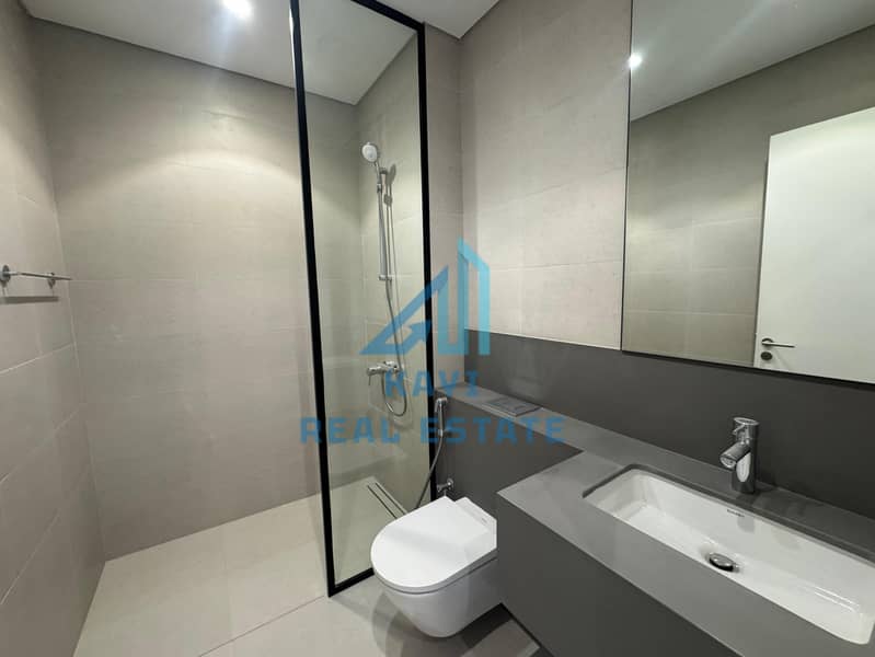 Lavish 5BR Villa | Landscaped Garden || Private Pool || Majlis - Image 20