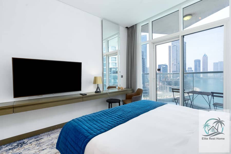 Modern Amenities, 24/7 Security, Swimming Pool, Gym, Spa, Prime Location Near Downtown Dubai, Dubai Mall, Burj Khalifa | Ideal for Business Travelers,