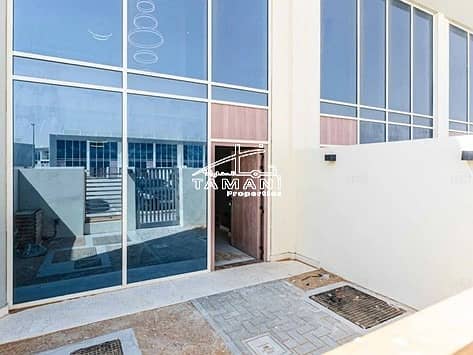 Contemporary Townhouse Design Ideal for Living - Image 17