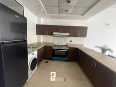 شقة في برج المراد،البرشاء 1،البرشاء 1 غرفة 1050000 درهم - 11620254