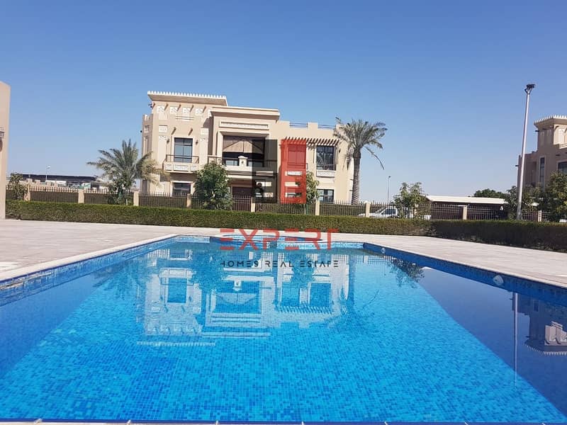 Huge 5 bhk Villa  for rent in Al Khawaneej