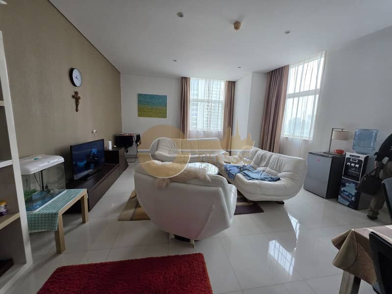 SPACIOUS UNIT | PRIME LOCATION | CANAL VIEWS