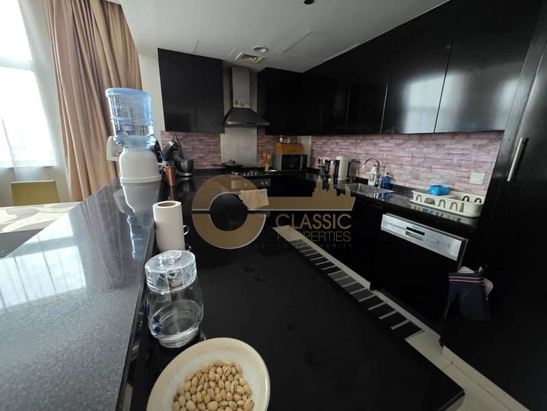 SPACIOUS UNIT | PRIME LOCATION | CANAL VIEWS