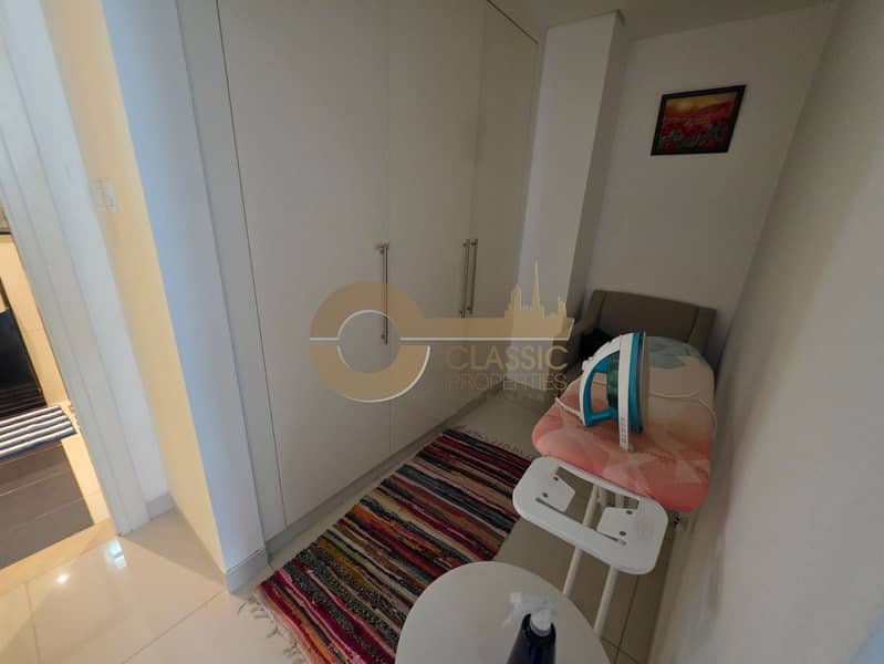 SPACIOUS UNIT | PRIME LOCATION | CANAL VIEWS - Image 6