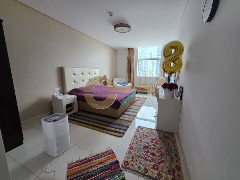 SPACIOUS UNIT | PRIME LOCATION | CANAL VIEWS - Image 8