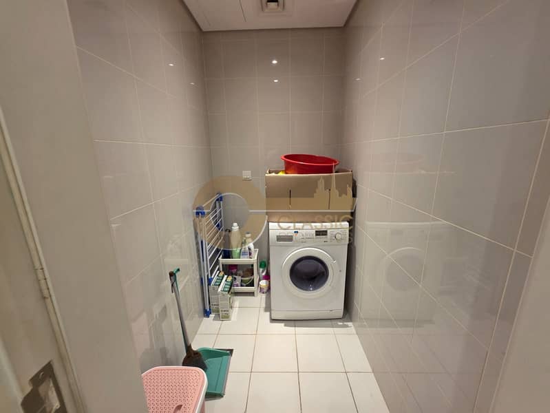 SPACIOUS UNIT | PRIME LOCATION | CANAL VIEWS - Image 14