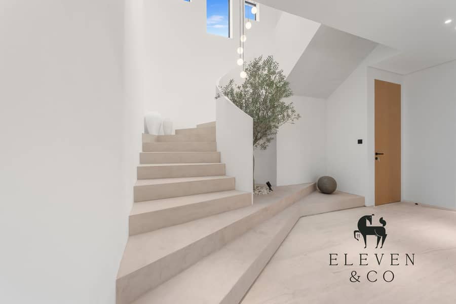 Exclusive | Luxury Renovated Villa with Golf Views