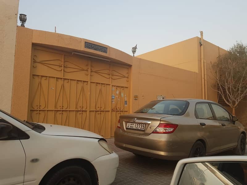 ARABIC VILLA 6 BEDROOM IN Al BADA FOR EXE. STAFF OR FAMILY SHARING