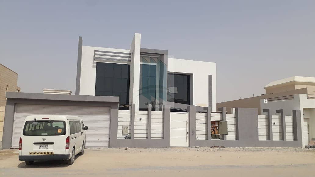 New Luxurious 6 BR Villa in Al-Quoz 2, with pool and elevator in good price (77)