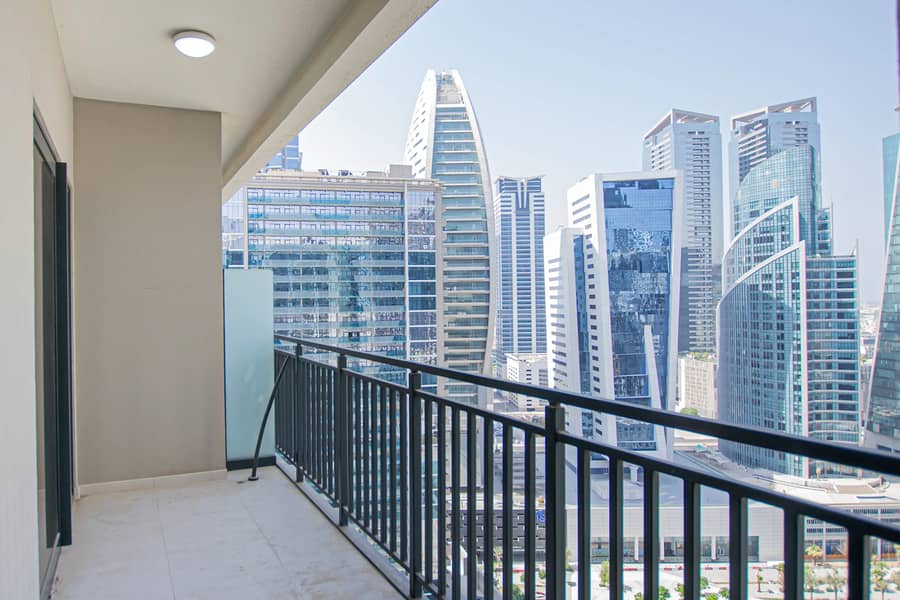 Available I Unfurnished I Amazing Quality