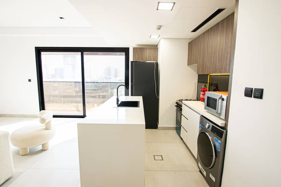 Available I Unfurnished I Bright Unit - Image 14