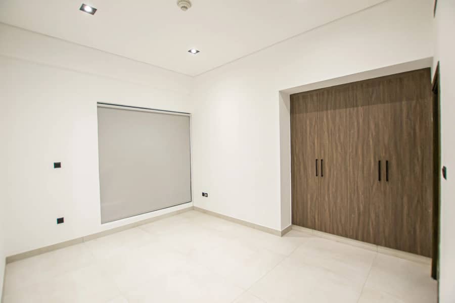 Available I Unfurnished I Bright Unit - Image 21