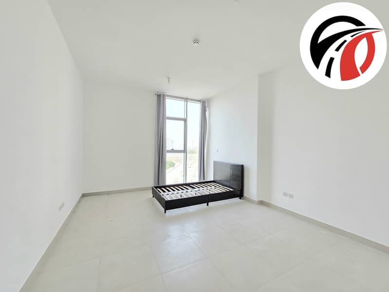 Spacious Apartment ! With All Aminities ! Ready to Move ! Big Size
