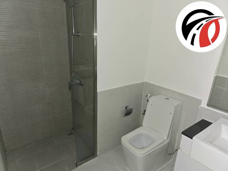 Spacious Apartment ! With All Aminities ! Ready to Move ! Big Size - Image 9