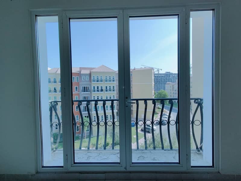 Hit Deal - Vastu Complaint 2BHK