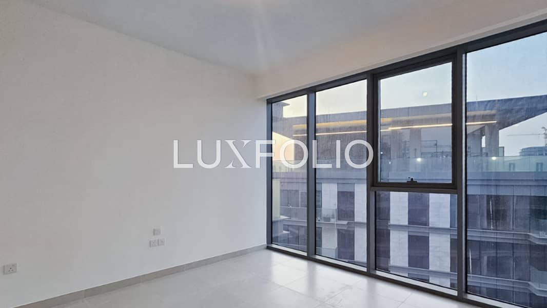 Corner Unit | Vacant | Canal and Park Views