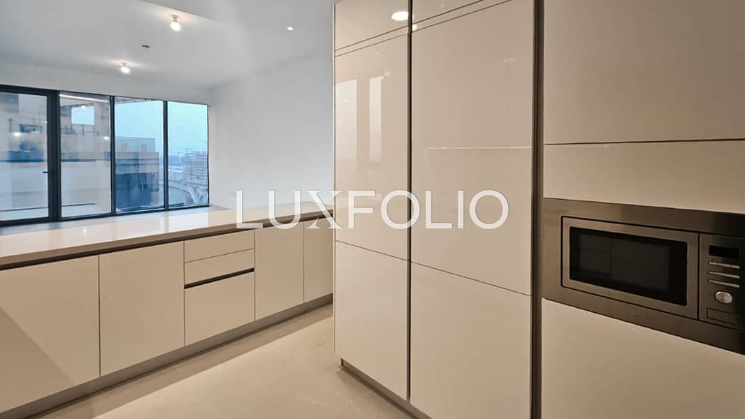 Corner Unit | Vacant | Canal and Park Views - Image 14