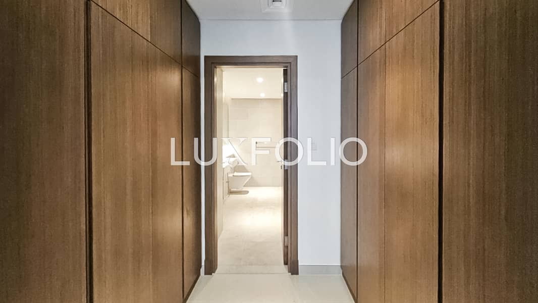 Corner Unit | Vacant | Canal and Park Views - Image 19