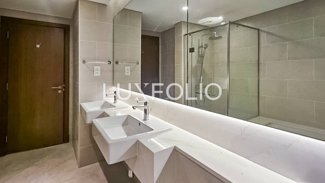 Corner Unit | Vacant | Canal and Park Views - Image 22