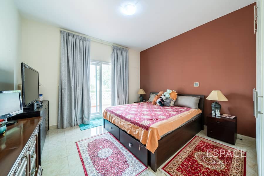 5 Bedroom | Vacant On Transfer | Private - Image 10