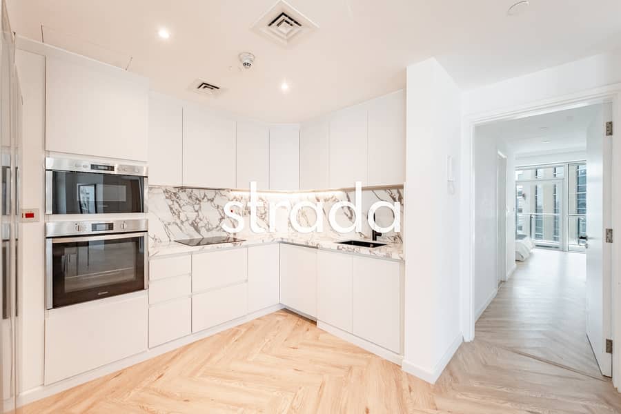 Fully Upgraded | Marina Views | Vacant Now - Image 9