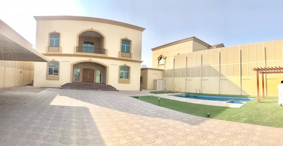 Nice 5 bedroom villa with pvt pool Al qouz 2