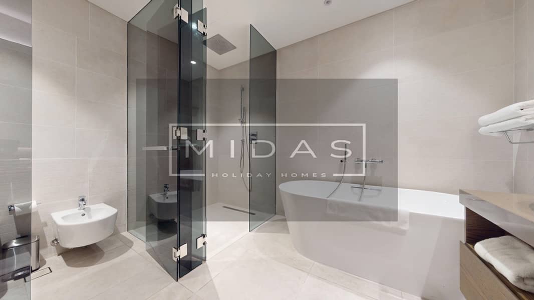 Serviced I Pet Friendly I City View I Balcony - Image 8