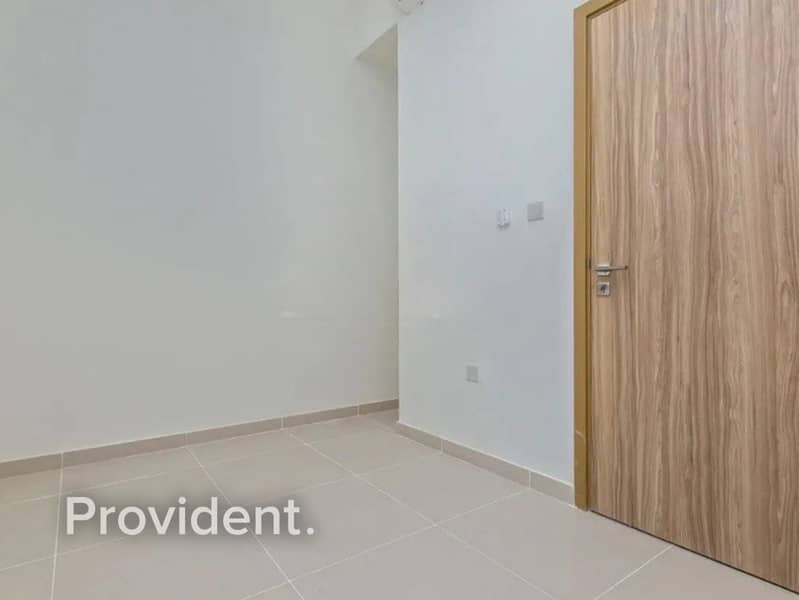 Community View | Large Layout | Vacant Soon - Image 10