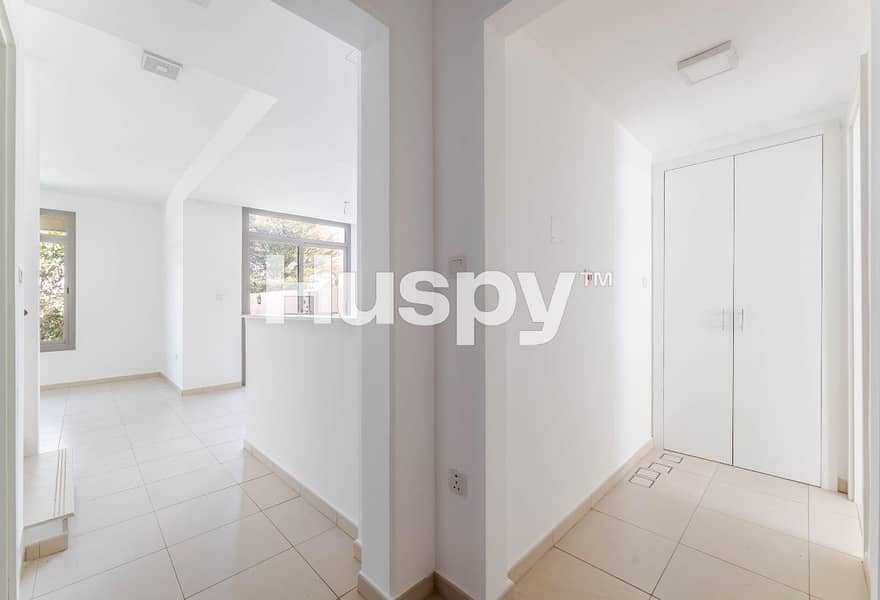 Ready To Move | Unfurnished | Open Plan - Image 6