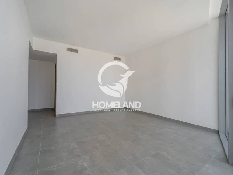 Spacious Layout|High Floor| Marina View| Renovated - Image 8