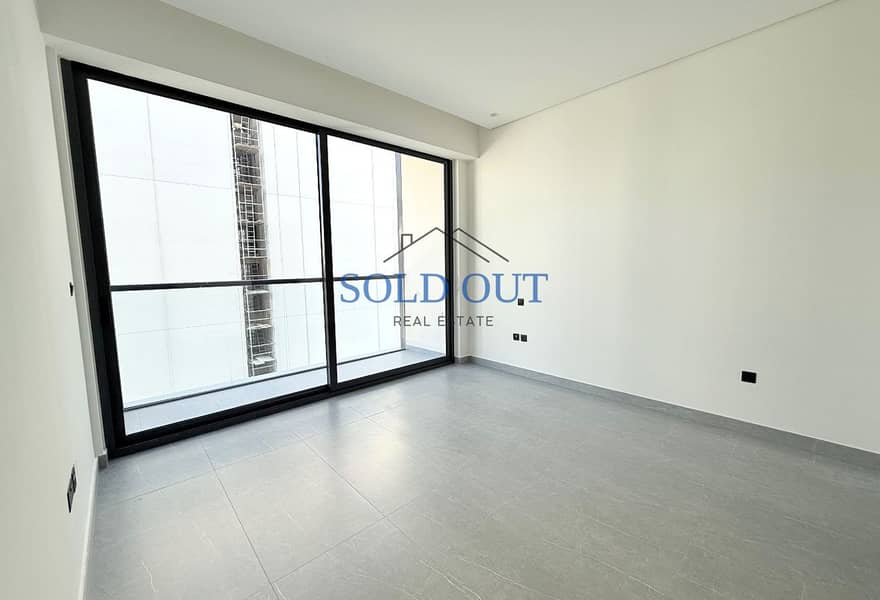 AGENTS WELCOME | SMART HOME | PREMIUM AMENITIES - Image 9