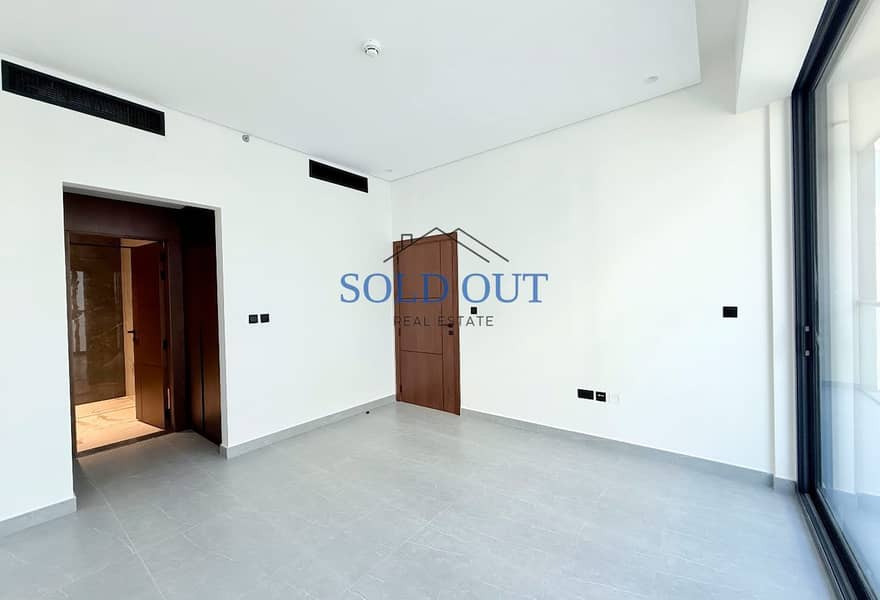 AGENTS WELCOME | SMART HOME | PREMIUM AMENITIES - Image 13