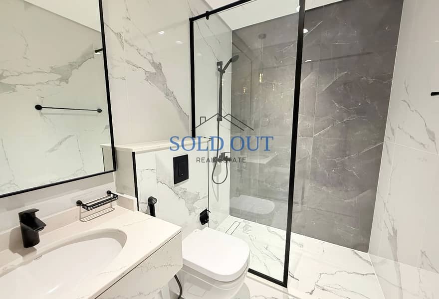 AGENTS WELCOME | SMART HOME | PREMIUM AMENITIES - Image 19