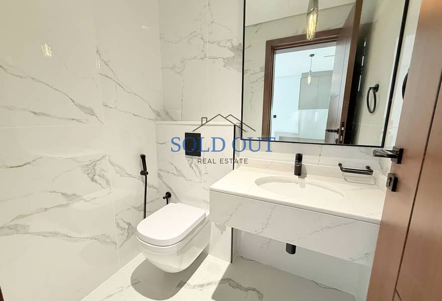 AGENTS WELCOME | SMART HOME | PREMIUM AMENITIES - Image 20