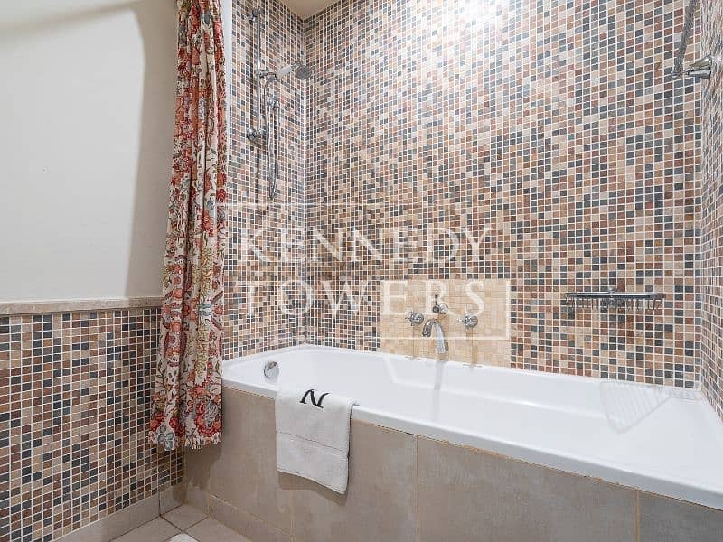 City View | Spacious Residence | Prime Location - Image 13