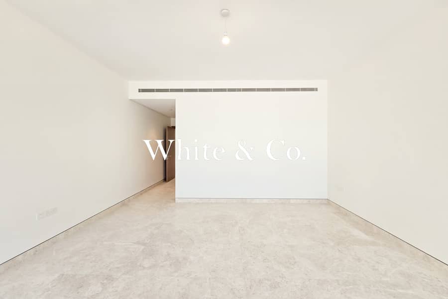 Lagoon Backing | Rare Find | Ready to Move - Image 6