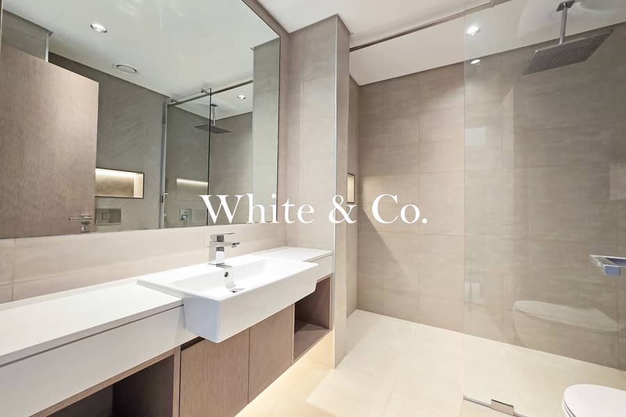 Lagoon Backing | Rare Find | Ready to Move - Image 8