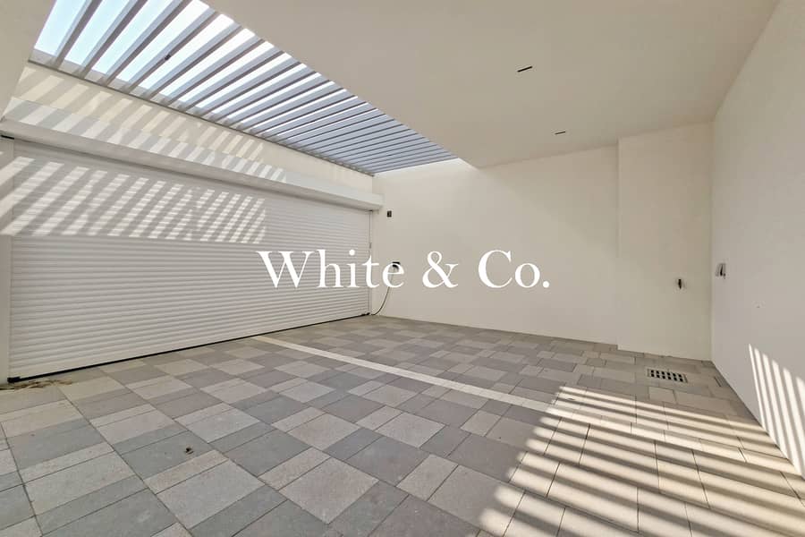 Lagoon Backing | Rare Find | Ready to Move - Image 17