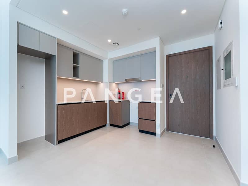 High Floor | Creek and Burj Khalifa View | Vacant - Image 6