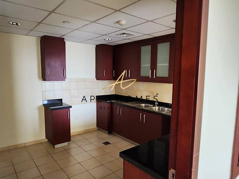 Beachfront | Furnished | Spacious - Image 9