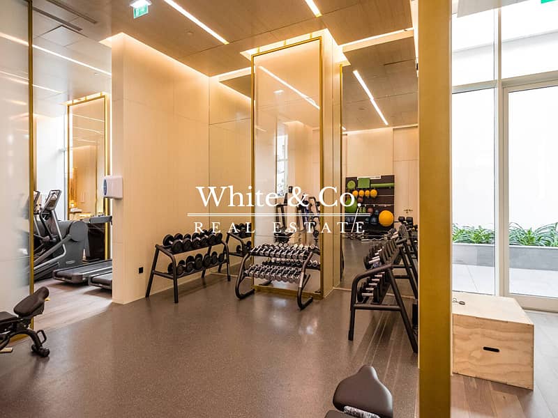 High Rental ROI | Vacant | Full Sea View - Image 11