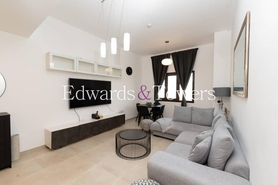 Fully Furnished | 1 Bedroom Plus Study| Mid Floor