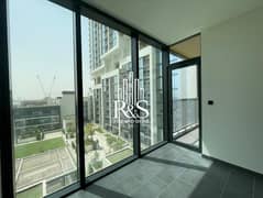 /2cheques/ the Crest Tower B/ by Sobha