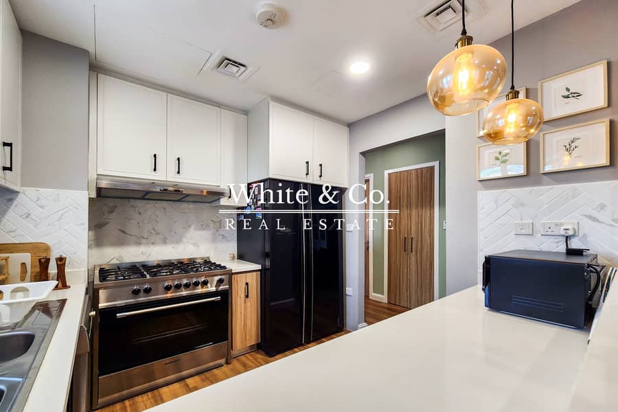 Upgraded 4BHK | Genuine Corner |Exclusive