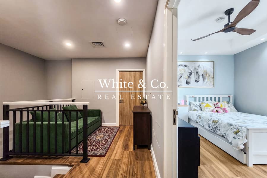 Upgraded 4BHK | Genuine Corner |Exclusive - Image 12