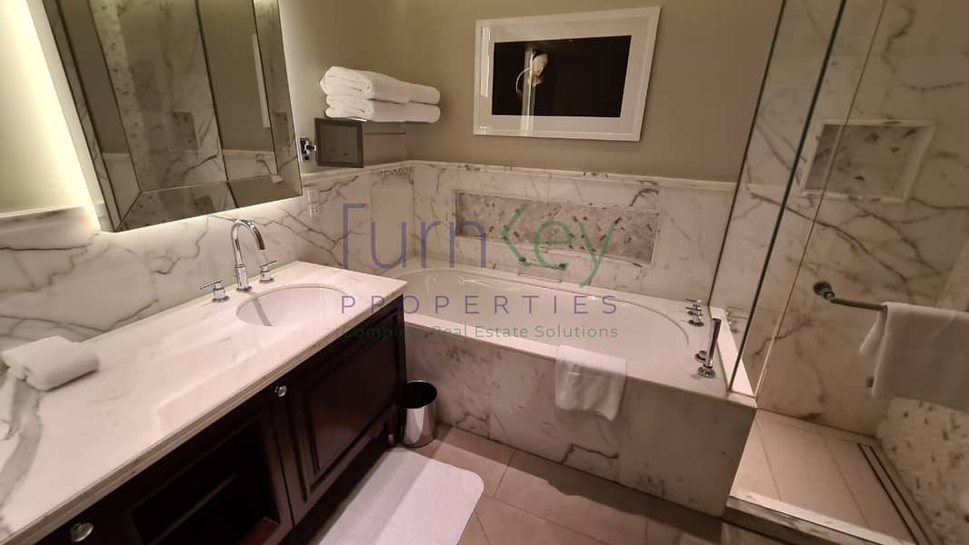 Luxury 2 Beds | Luxury Furnished | Burj View - Image 11