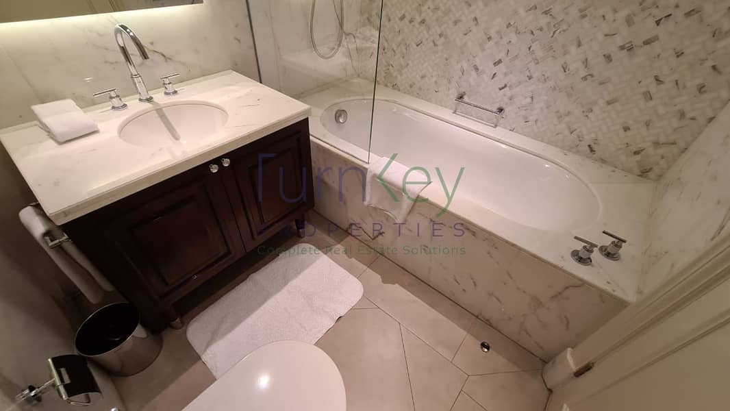 Luxury 2 Beds | Luxury Furnished | Burj View - Image 12