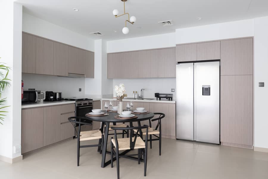 11 min walk from Burj Khalifa - Image 9