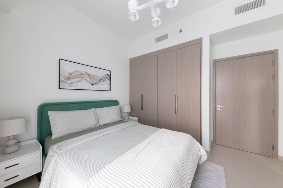 11 min walk from Burj Khalifa - Image 14